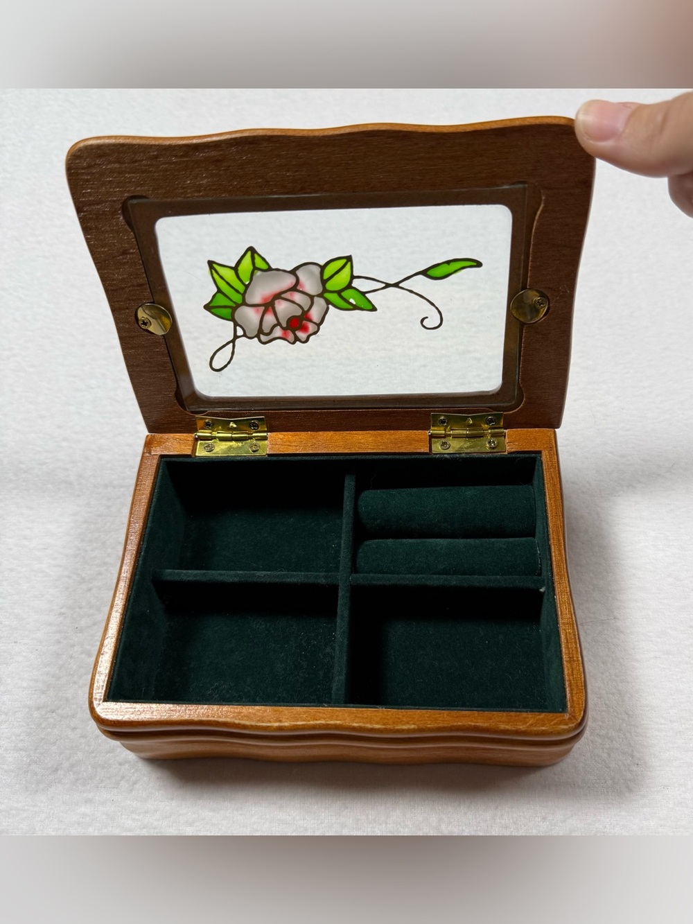 Small vintage Wooden Jewelry Box with Floral Glass Inlay rings feminine minimal - Picture 2 of 4
